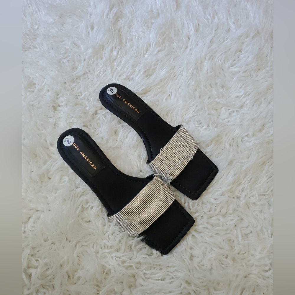Good American Kickstand Slide Sandal In Black  Kitten Rhinestones Size 8